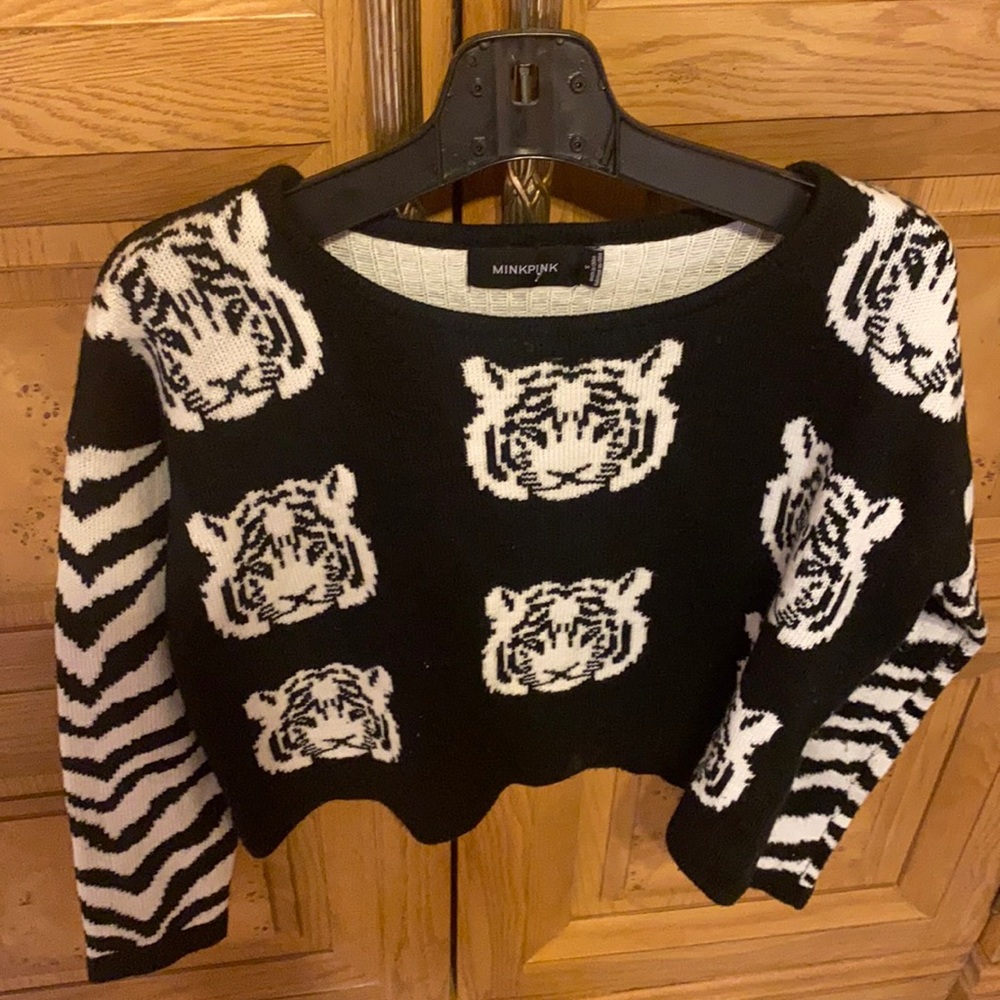 MinkPink tiger sweater sz M